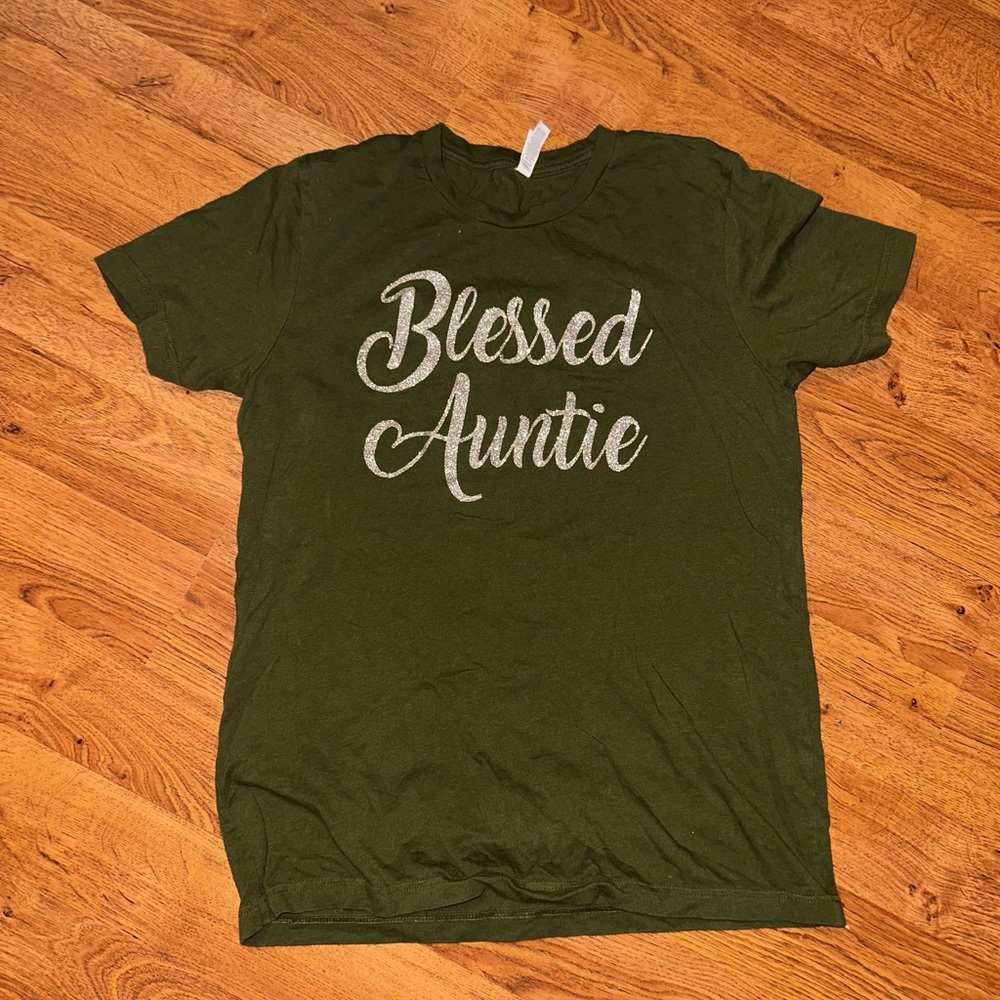 Women’s t shirt